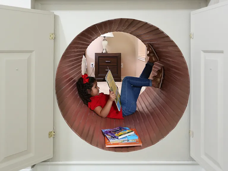 Secret tunnel that connects bedroom 1 and 2. Fun for the kids!