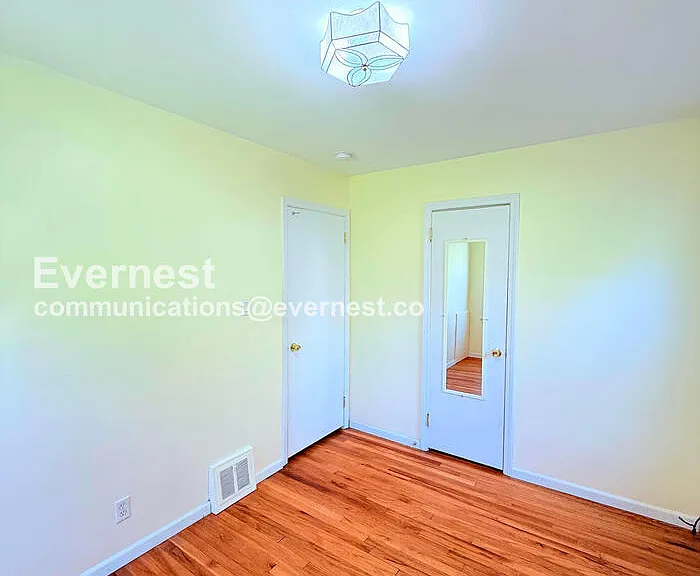 1313 Donald Ave — Photo 18