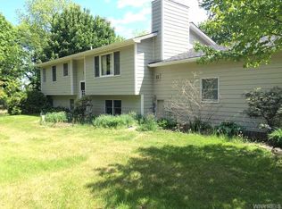 3191 Quaker Rd, Gasport, NY 14067