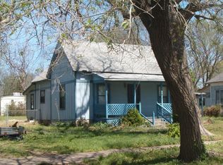 315 E 9th St, Chelsea, OK 74016