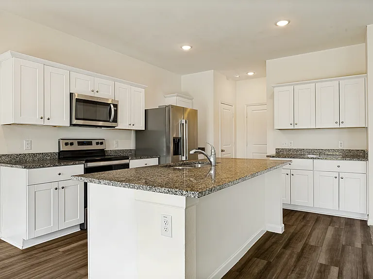 1702 Marquette Dr — Photo 5