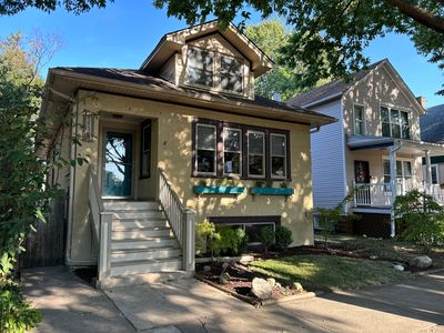 1136 Highland Ave, Oak Park, IL, 60304