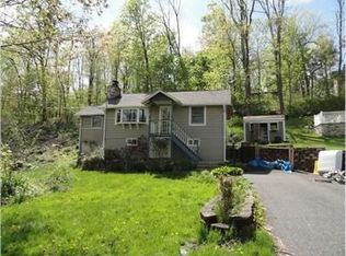 257 Wawayanda Rd, Highland Lakes, NJ 07422