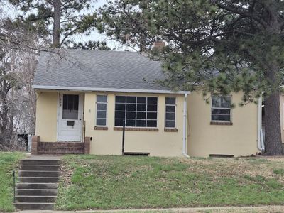 619 3rd Ave W, Dickinson, ND, 58601