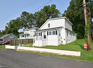 18504 Corby St, Triangle, VA 22172