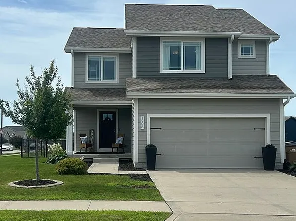 1208 NE 21st St, Grimes, IA 50111
