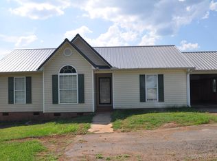 5415 Parris Bridge Rd, Boiling Springs, SC 29316