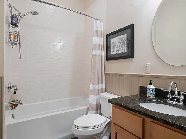 214 Russell M Perry Ave — Photo 32