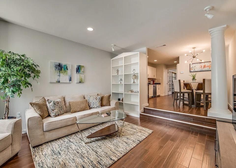 1st image of 4241 Buena Vista St APT 12