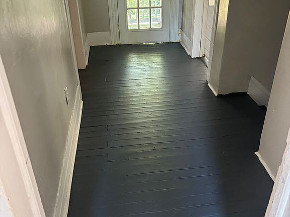 4th image of 1019 Dale Ave SE