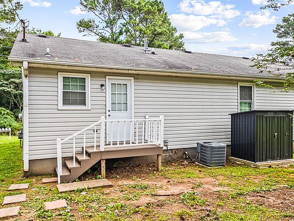 Unit B backyard with storage