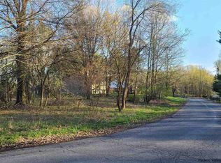 6 Old Mill Rd, Ulster Park, NY 12561