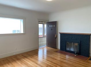 2138 Clinton Ave, Alameda, CA 94501