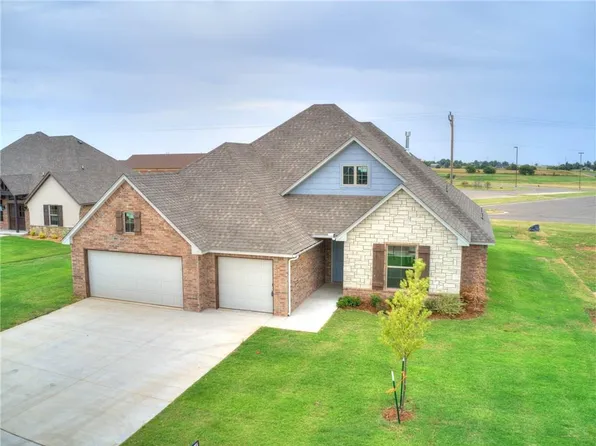 61 Hickory Cir NW, Piedmont, OK 73078