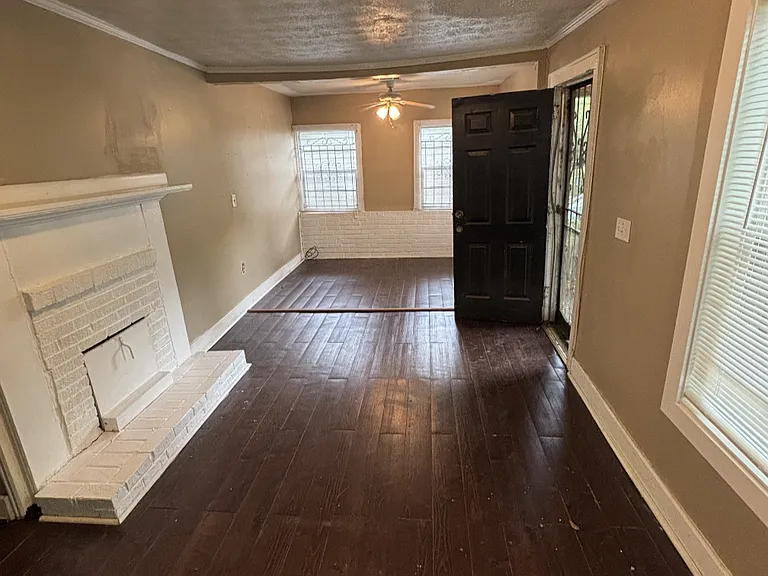 Living Room with Wooden Floor.