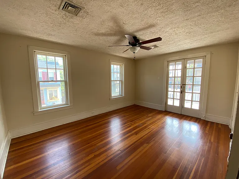 22 Walnut St — Photo 16