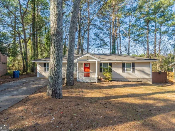 3881 Bonnie Ln SE, Hapeville, GA 30354