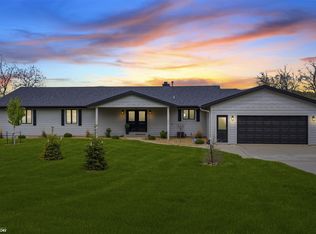 1037 Diamond Trail Rd, Montezuma, IA 50171