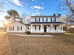 5823 Lake Villa Dr, Fayetteville, NC 28304