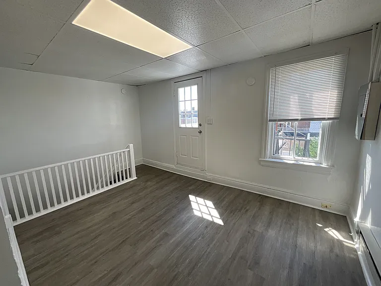 834 E Philadelphia St #3 — Photo 3