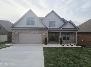 455 Maclaren Way, Lenoir City, TN 37772
