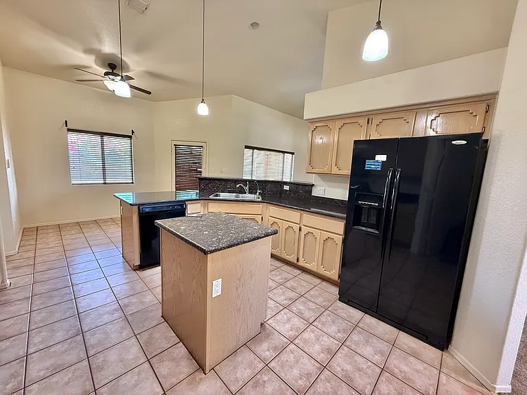 7806 E Topeka Pl — Photo 10
