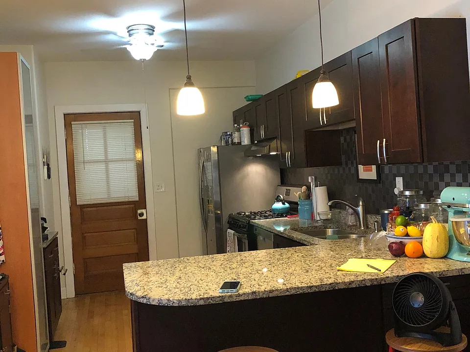 2539 W Logan Blvd #3