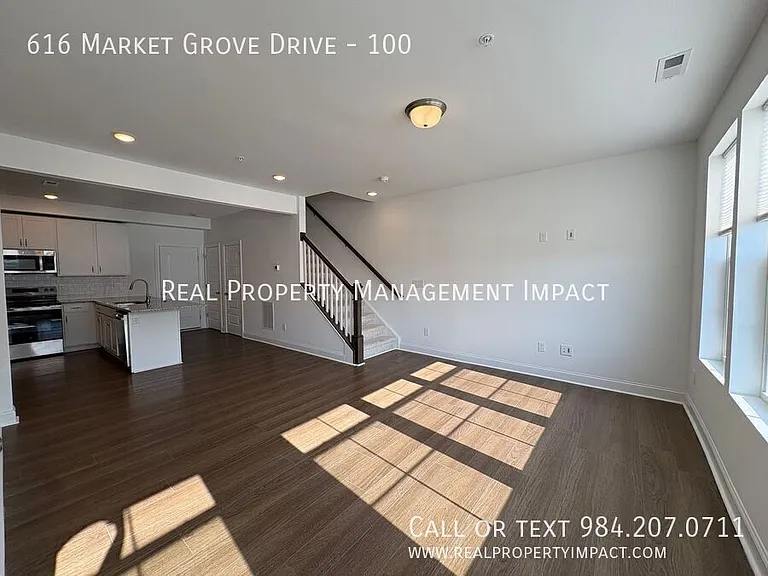 616 Market Grove Dr #100 — Photo 5