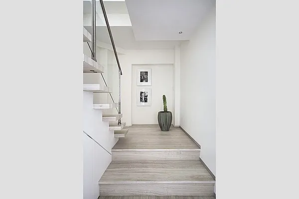 Sold by Stribling | media 31