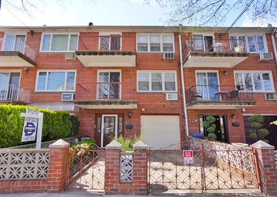 1st image of 194 Bay 47th St