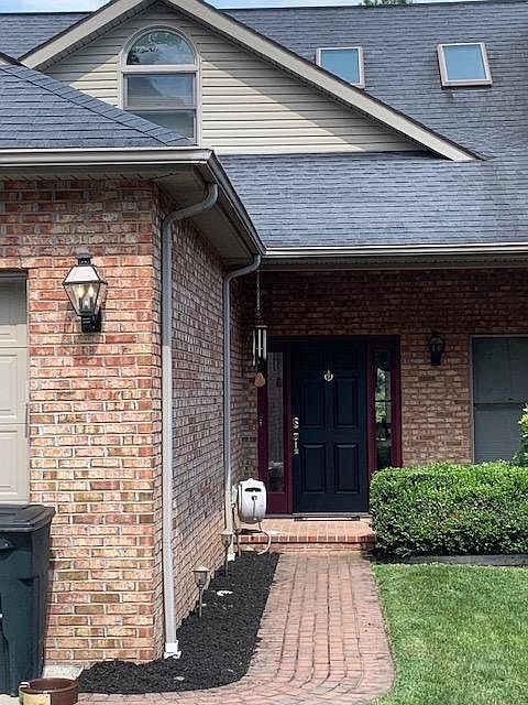 2nd image of 112 Southgate Pl