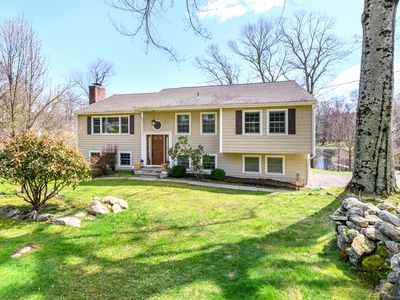 65 Cousins Road, Stamford, CT, 06903