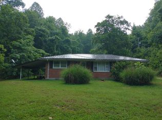 4213 State Highway 1812, Campton, KY 41301