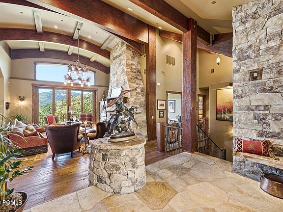 5th image of 4905 Bear View Dr