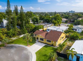 1717 9th Ave N, Lake Worth Beach, FL 33460