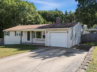 16 Mapleleaf Dr, Nashua, NH 03062