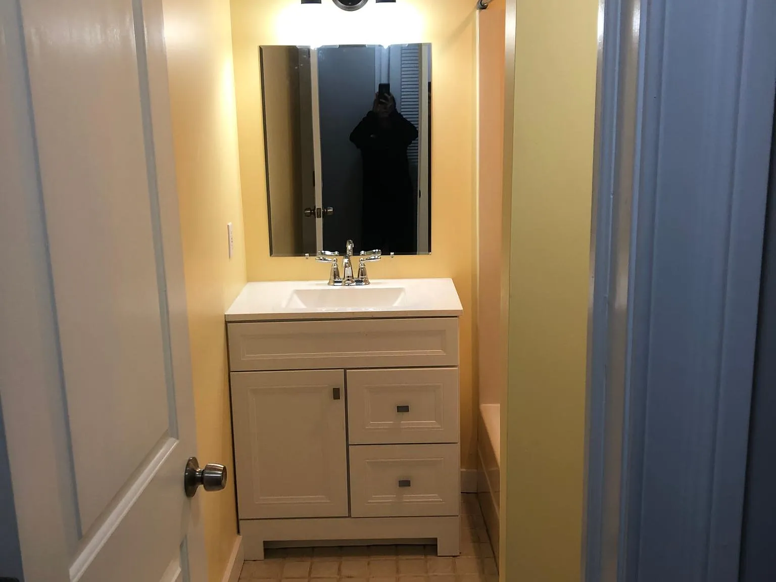 942 Cornwallis Dr — Photo 3