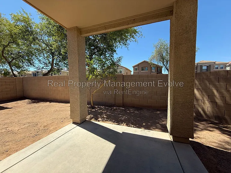 9503 N 82nd Ln — Photo 30