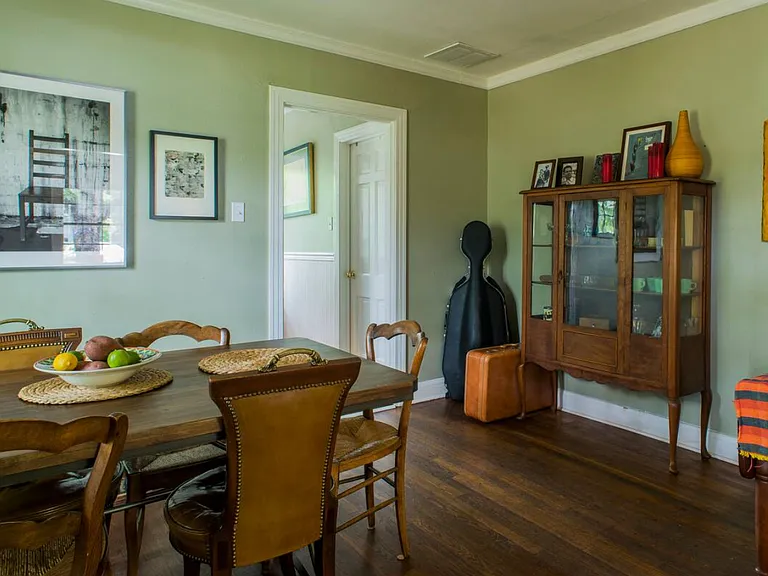 4905 Caswell Ave — Photo 6