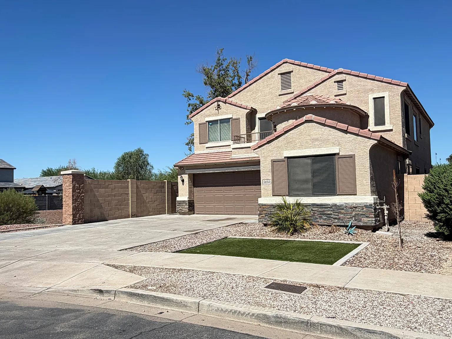 W Wood St, Phoenix — Photo 2
