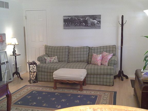 3rd image of 154 Princeton Dr #1