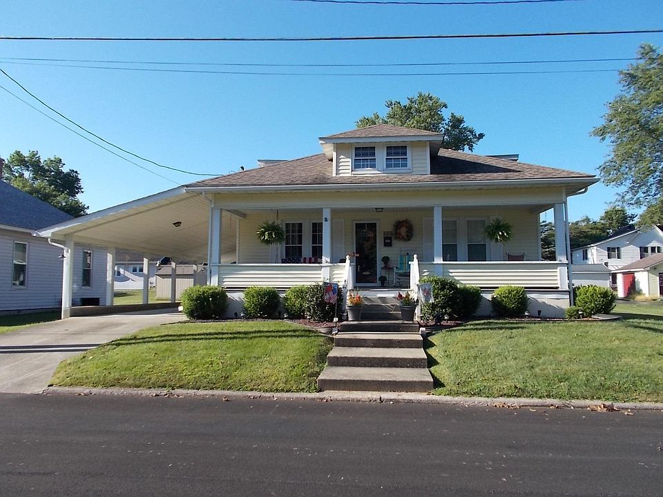 1st image of 613 W Water St
