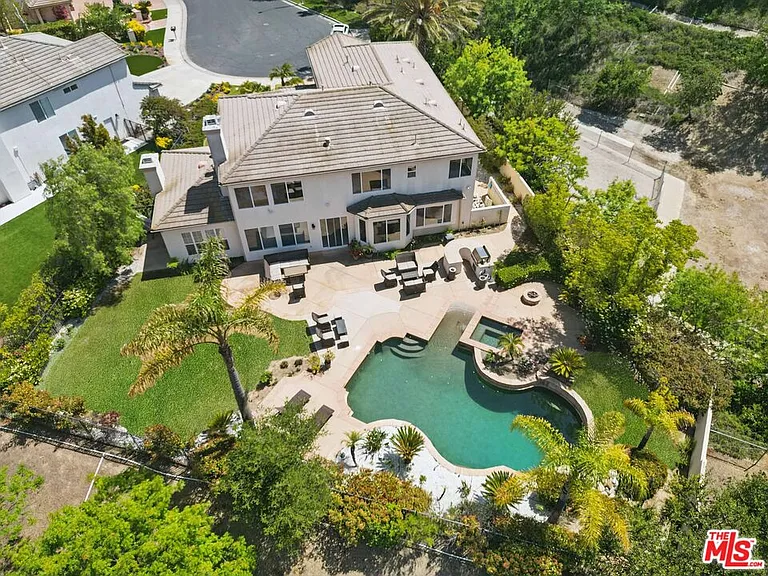 4040 Leighton Point Rd — Photo 45