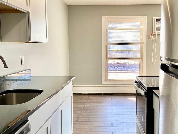 2nd image of 747 11th Ave S APT 6