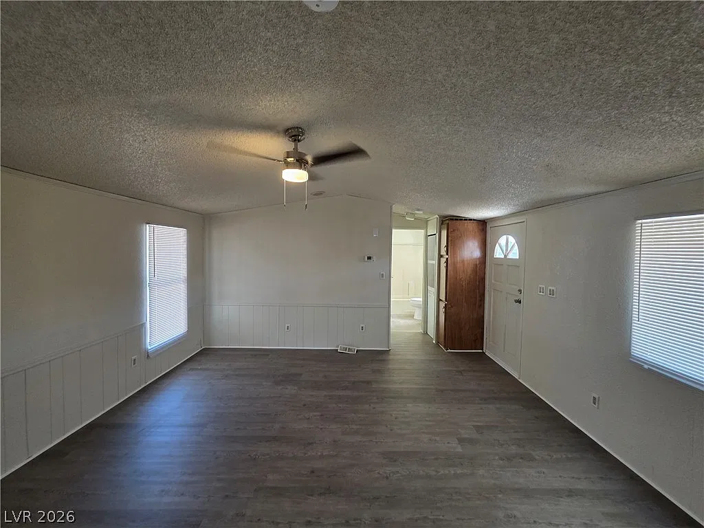 2 bed, 2.0 bath, 960 sqft, $1,359 — Photo 3