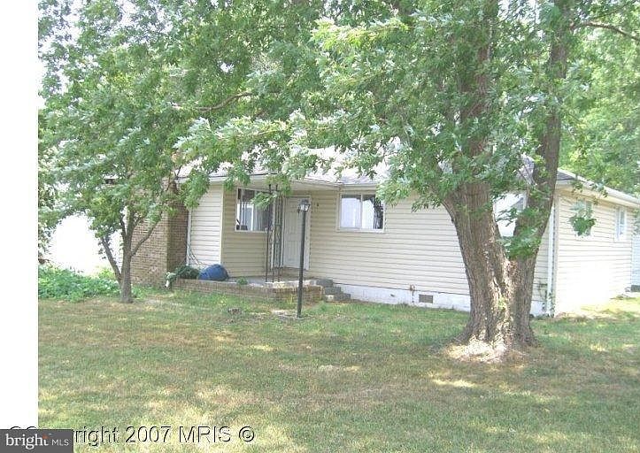 2nd image of 43208 Riverside Dr