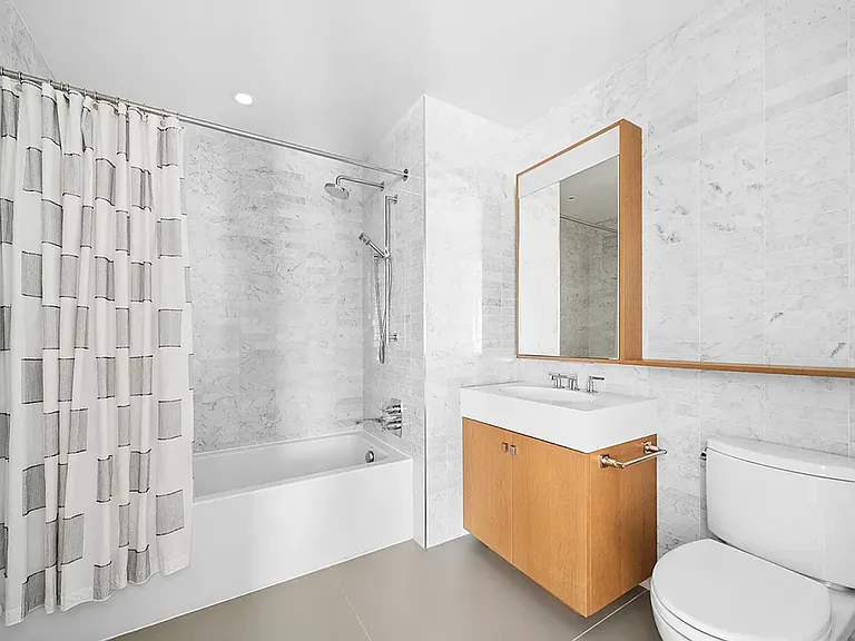 50 Bridge Park Dr #20E — Photo 9