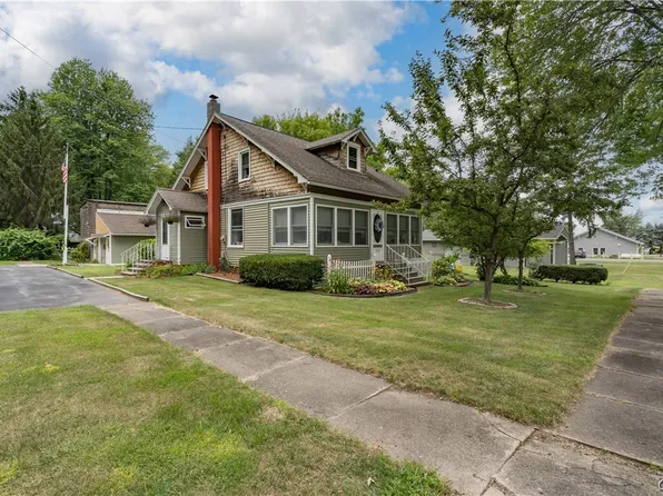 773 E Joseph St, Cape Vincent, NY 13618