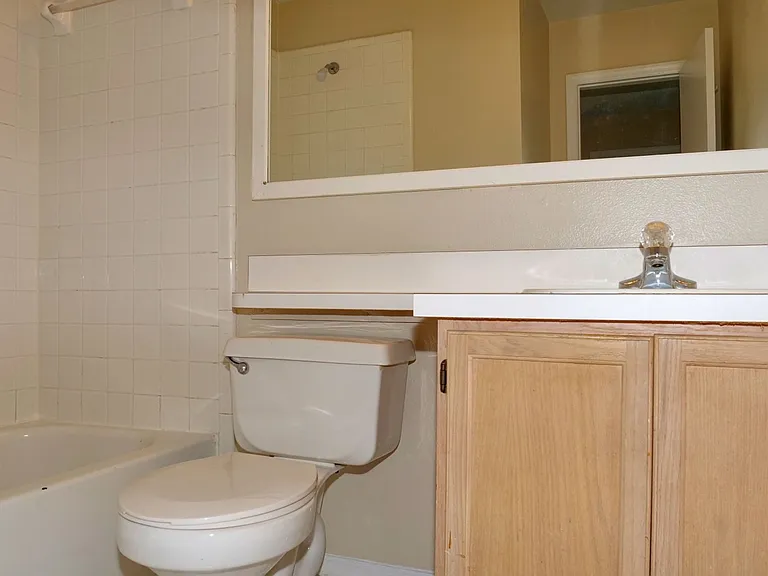 860 Monopoly Ct — Photo 13
