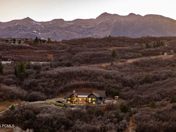 5842 Snow Basin Rd, Huntsville, UT 84317